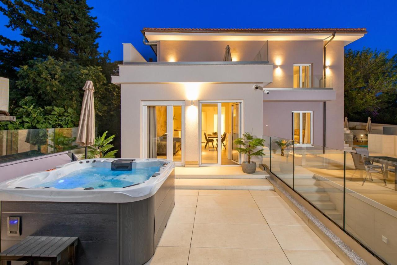 Villa Mar Selce Exterior photo